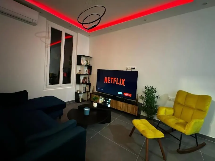 Chic Renovated 2 Bedroom Entire Apartment Or Only Private Rooms In Liberation In Nice With Garage On Demand, Ac, Wi-Fi And Tram Access 0*,  Francie